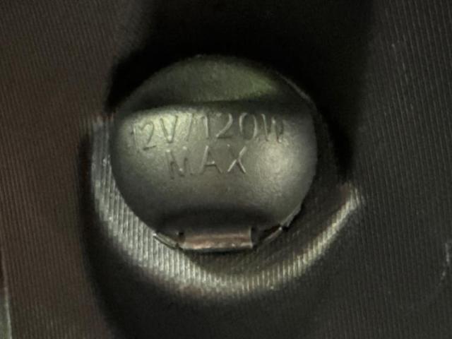 UZ0048229727_59_001.jpg