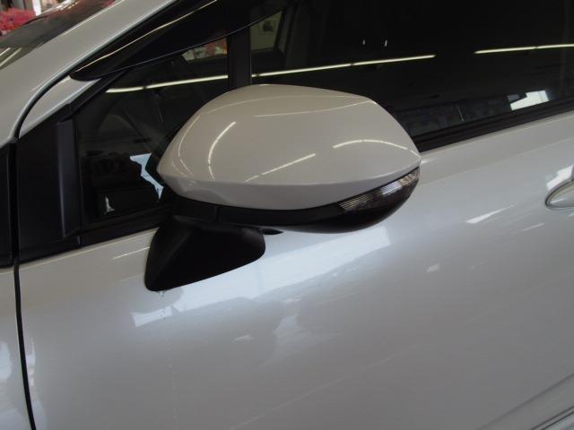 UJ0048305901_40_003.jpg