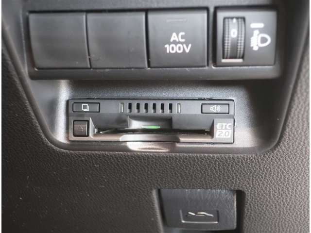 U00047430464_11_001.jpg
