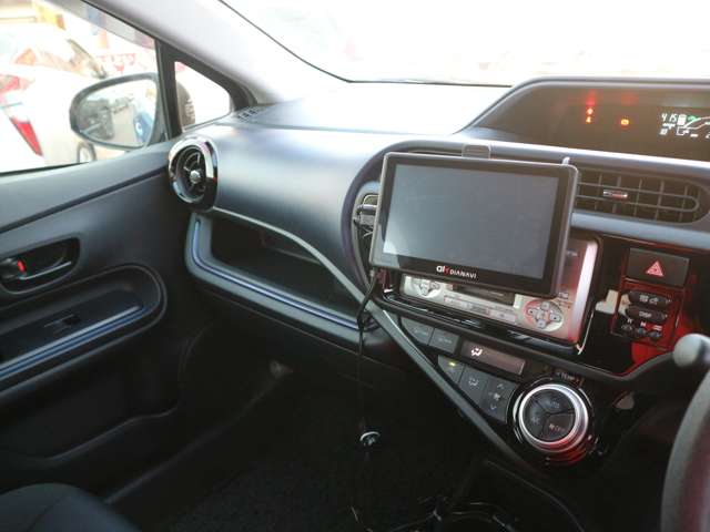 U00047306842_12_002.jpg