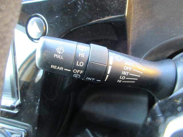 U00048112861_10_001.jpg