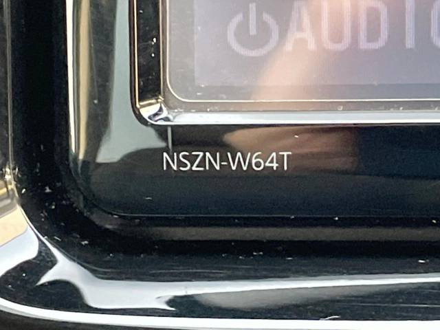 UZ0048473937_31_001.jpg