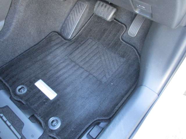 U00047396730_48_002.jpg