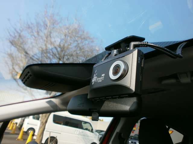 U00048354581_31_001.jpg