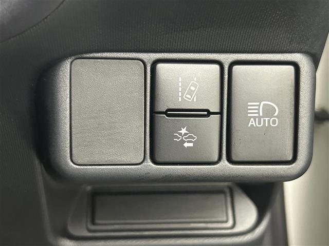 UZ0048566400_10_002.jpg