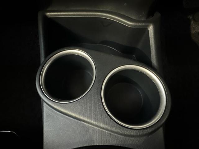 UZ0047172827_41_001.jpg