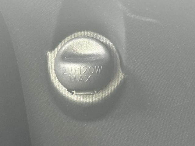 UZ0048416674_38_001.jpg