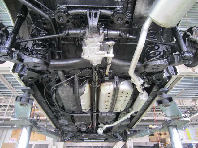 U00047345564_81_002.jpg