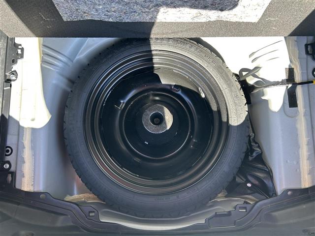 UZ0047659033_39_001.jpg