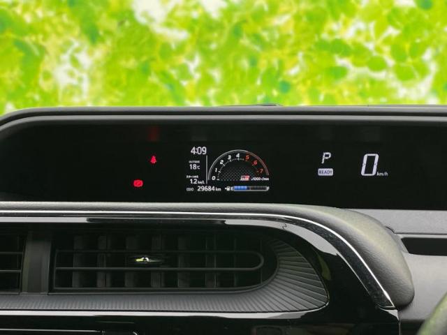 UZ0048381665_12_001.jpg