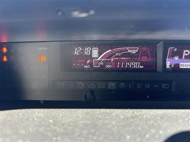 UZ0047989648_12_001.jpg