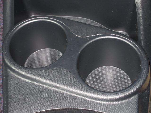 UZ0048452140_14_002.jpg