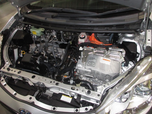 UZ0047433694_5_002.jpg