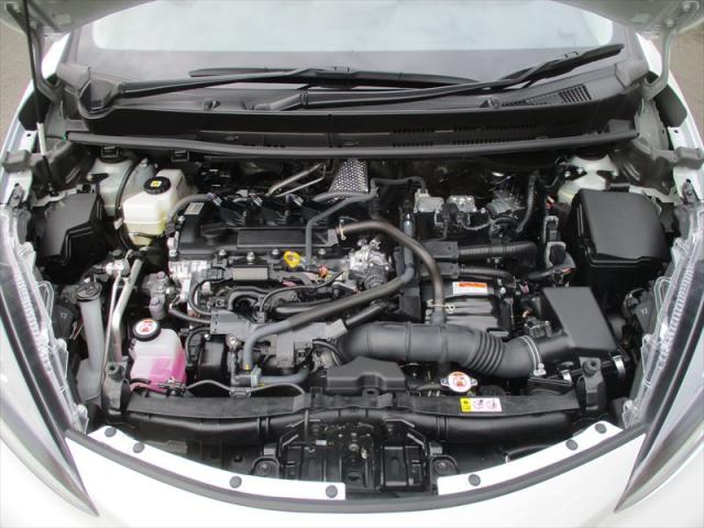 UZ0046892036_16_001.jpg