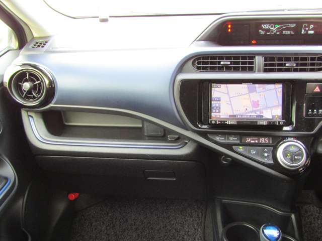 U00048556044_32_001.jpg