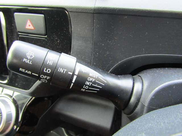 U00048556044_42_001.jpg