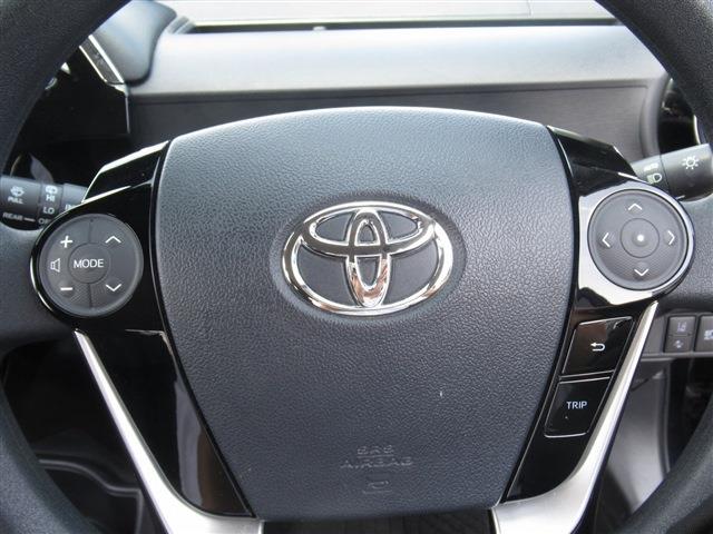UJ0048468199_10_001.jpg