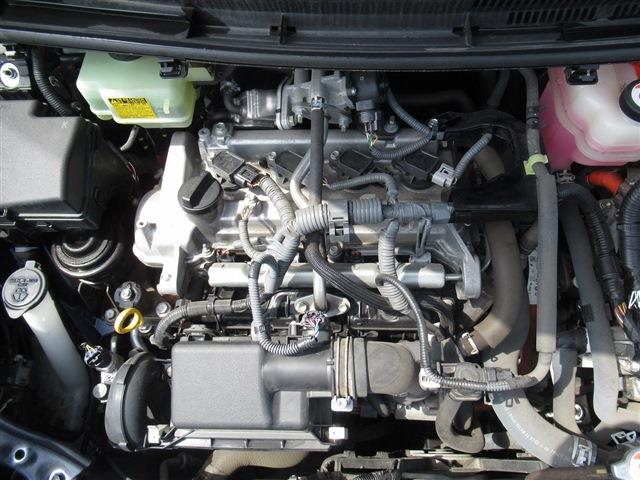 UJ0048468199_70_001.jpg