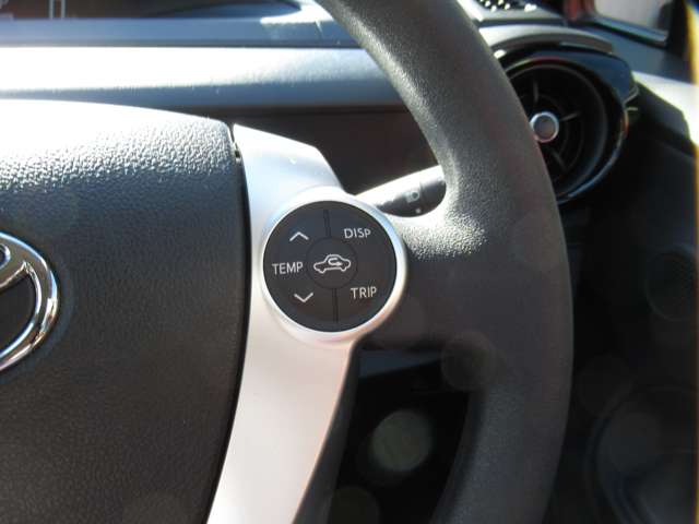 UJ0046728491_35_001.jpg