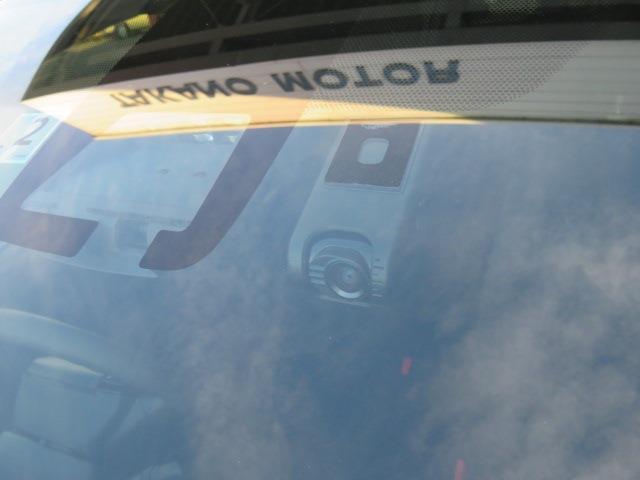 UJ0044432624_18_001.jpg