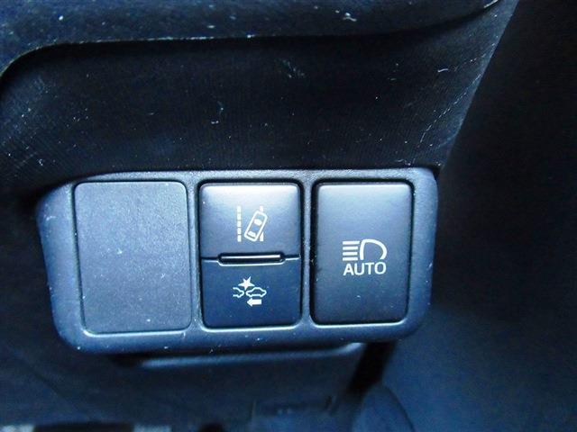 UJ0047934892_41_001.jpg