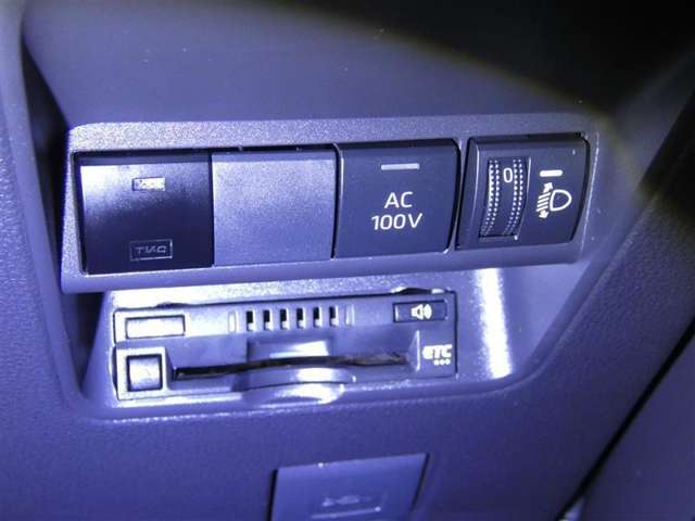 U00048520681_7_003.jpg