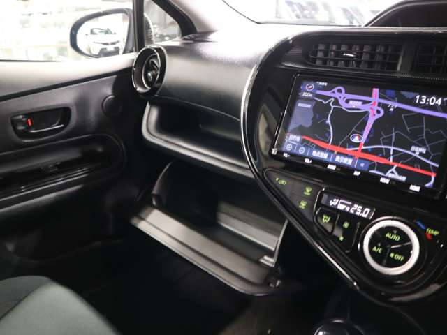 UZ0048000153_50_001.jpg