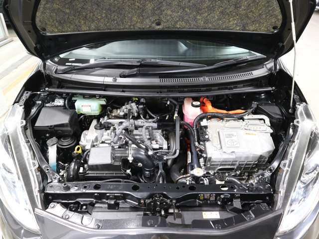 UZ0048000153_57_001.jpg