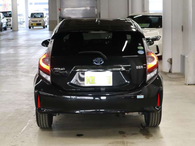 UZ0048000153_9_002.jpg