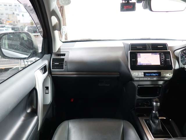 U00048186766_32_001.jpg