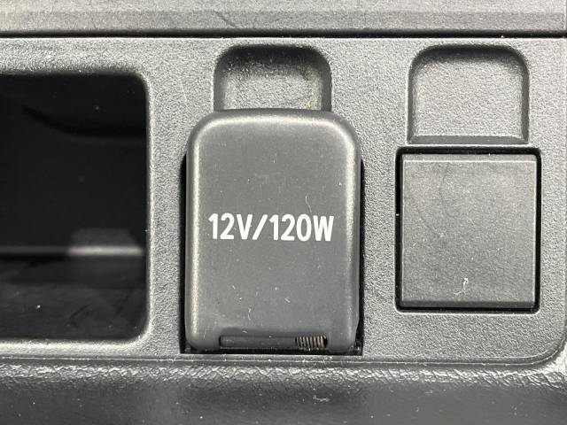 UZ0048243430_44_002.jpg