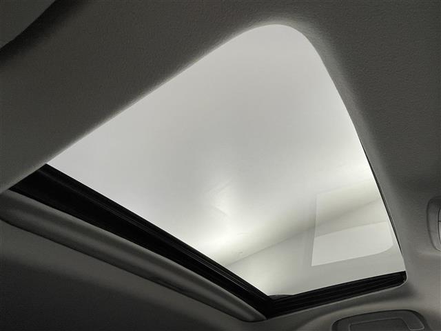 UZ0047937586_4_002.jpg
