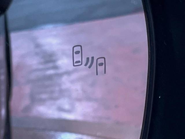 UZ0047850568_5_001.jpg