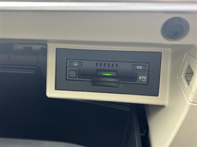 UZ0047908892_6_002.jpg