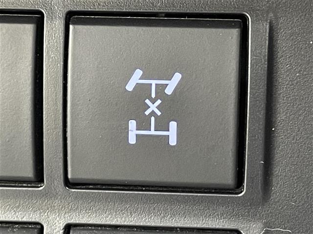 UZ0047846308_11_002.jpg