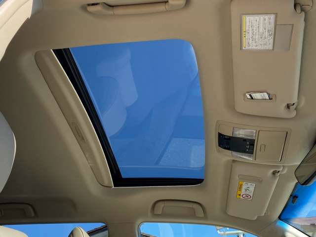 U00048259712_3_001.jpg