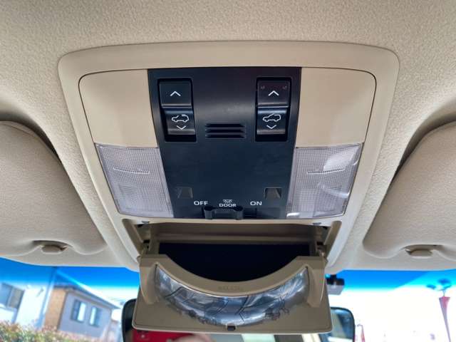 U00048259712_41_001.jpg