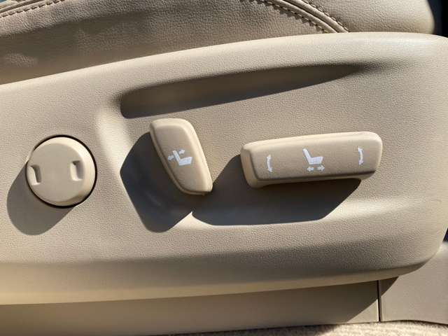 U00048259712_7_001.jpg