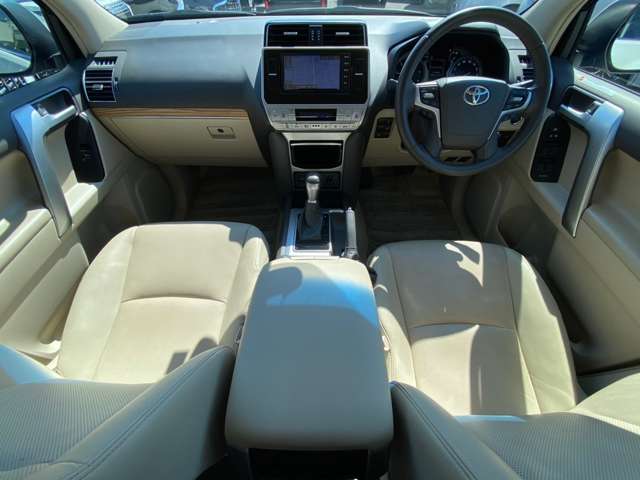 U00048259712_9_001.jpg