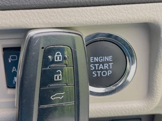 UZ0048087777_40_001.jpg