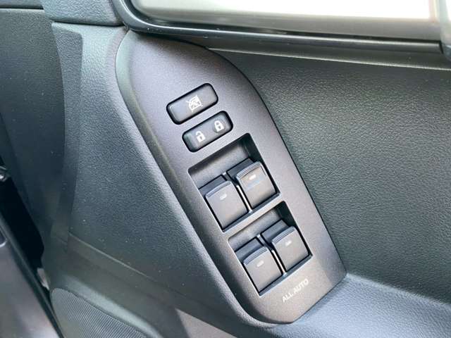 U00048482427_45_002.jpg