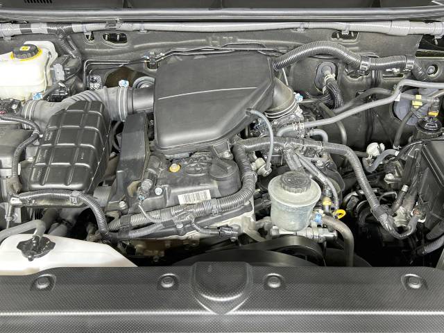 UZ0048435356_18_001.jpg