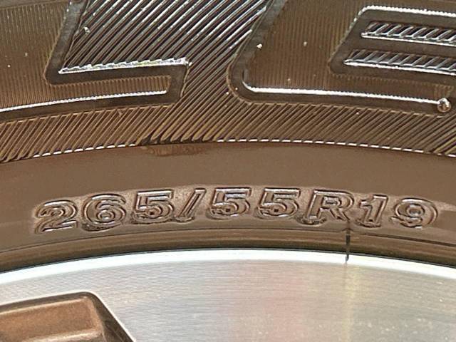 UZ0047732733_39_001.jpg