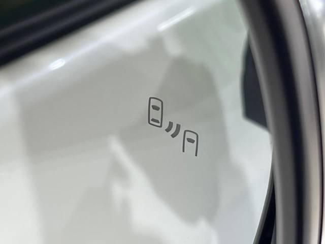 UZ0047864444_6_001.jpg