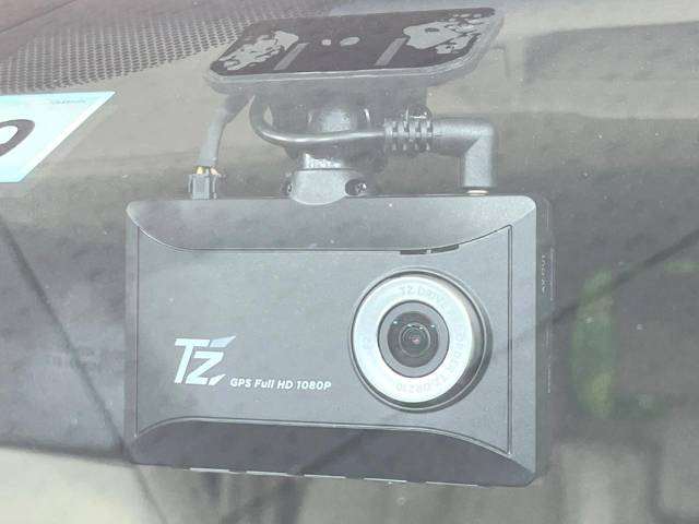 UZ0048242426_49_001.jpg