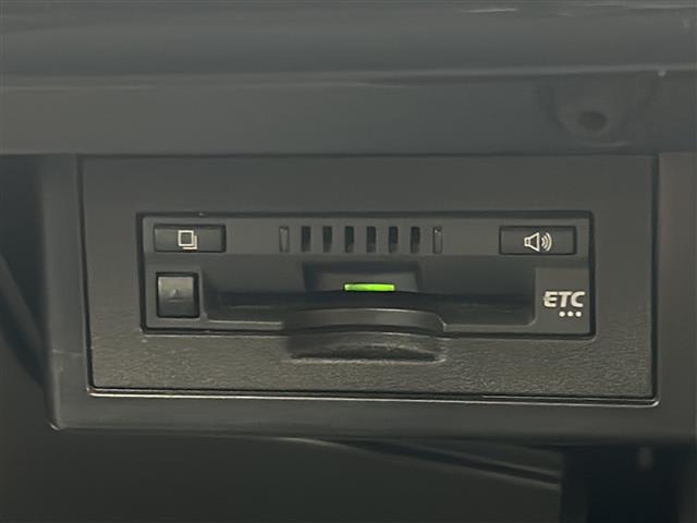 UZ0048368855_13_002.jpg