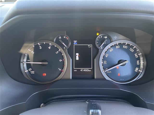 UZ0048357279_17_002.jpg