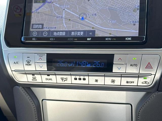 UZ0047878323_42_001.jpg