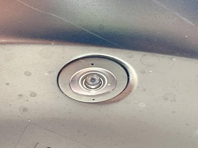 UZ0047938689_33_001.jpg