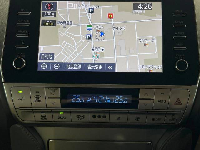 UZ0047938689_55_001.jpg